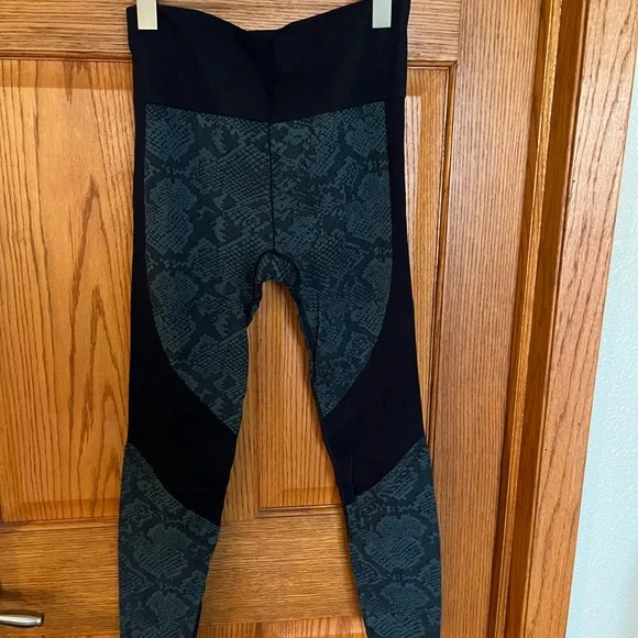 Joy Lab Snake Print Active Set - Picture 5 of 6